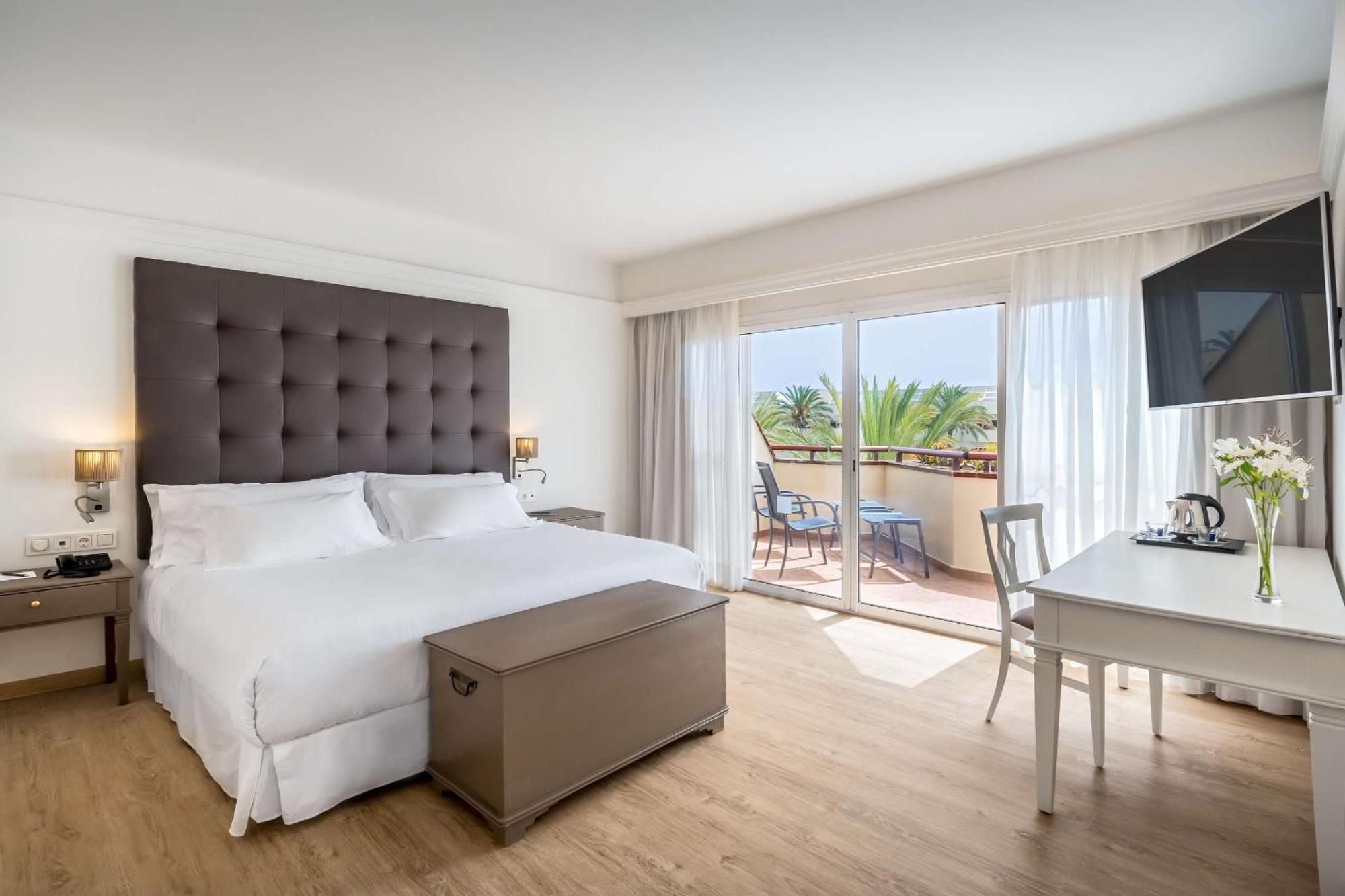 Barcelo Corralejo Bay - Adults Only Hotel Bagian luar foto
